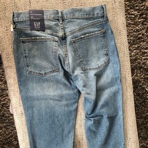 Never worn GAP  Size 28 reg length
